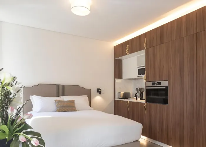 Lägenhetshotell Lsa Avenida By Numa 4*