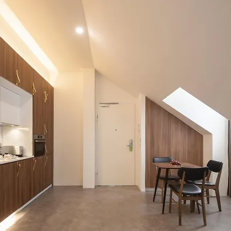 Aparthotel Lsa Avenida By Numa