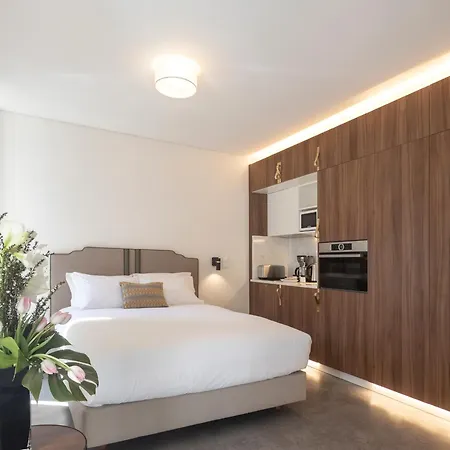 Aparthotel Lsa Avenida By Numa 4*