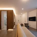 Lejlighedshotel Lsa Avenida By Numa 4*