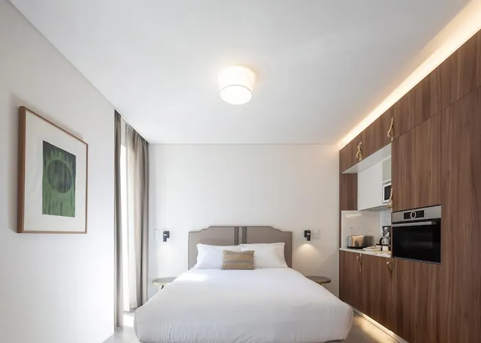 Apart-hotel Lsa Avenida By Numa 4*