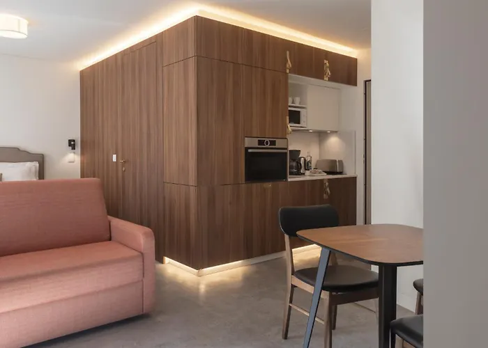 Apart-hotel Lsa Avenida By Numa