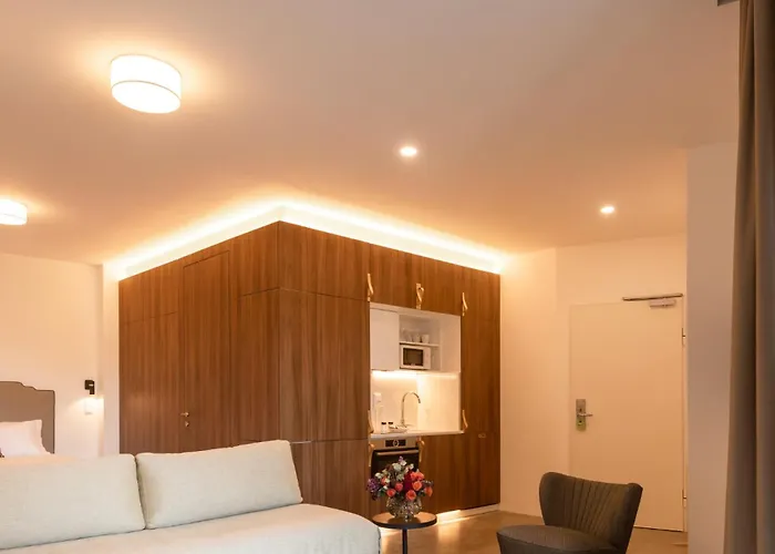 Apart-hotel Lsa Avenida By Numa 4*